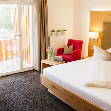Hotel-Restaurant Sennhuette Im Herzen Des Suedschwarzwalds Kleines Wiesental ภายนอก รูปภาพ