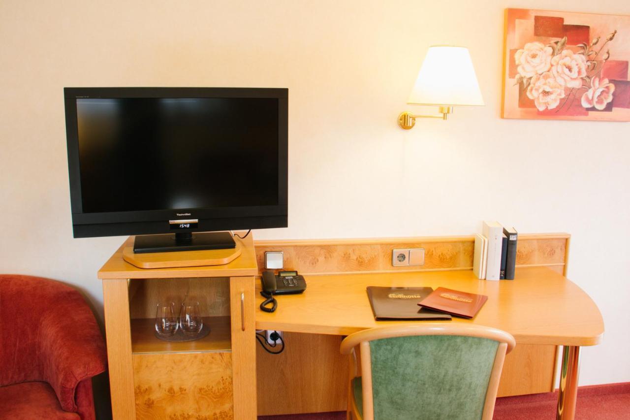 Hotel-Restaurant Sennhuette Im Herzen Des Suedschwarzwalds Kleines Wiesental ภายนอก รูปภาพ